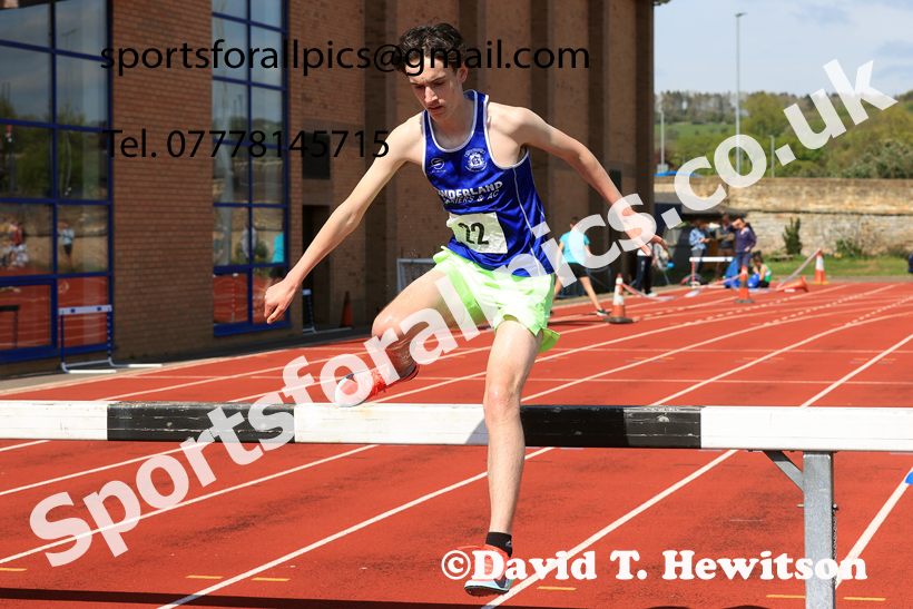 Steeplechase, 2026 Elswick Harriers Event, Wentworth, Hexham. Photo: David T. Hewitson/Sports for All Pics
